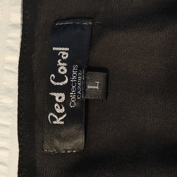 Red Coral Flowy Feminine Women's Top - Picture 3 of 5